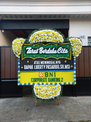 Papan Bunga Duka di Hoya