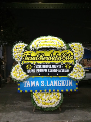 Papan Bunga Duka di Hoya